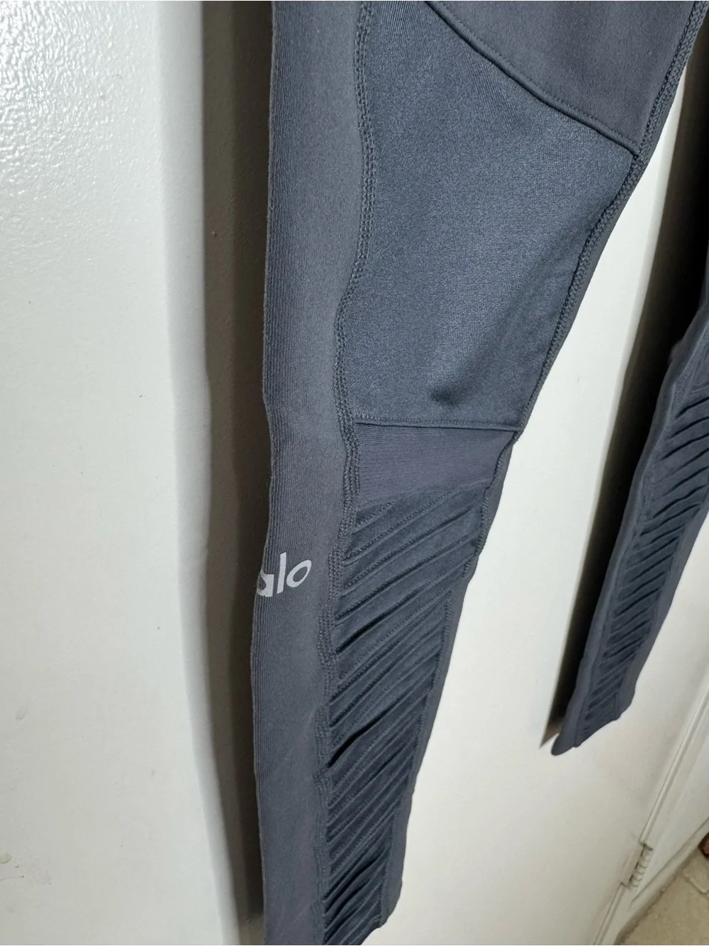 Alo Navy Moto Leggings